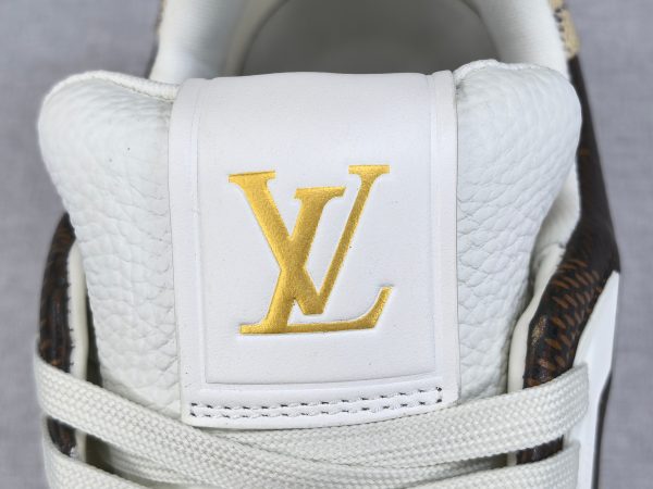 Trainer - Image 10