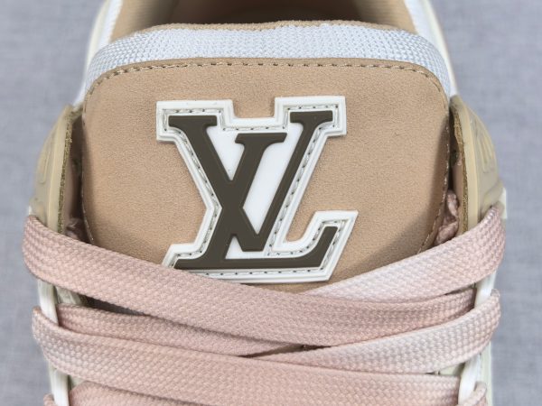 Trainer - Image 10