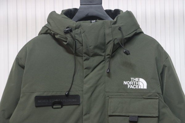 The North Face Alphabet Workwear Down Jacket Green - Image 4