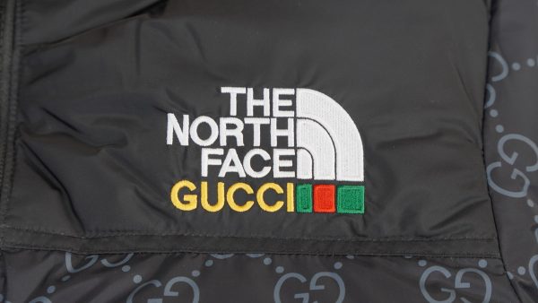 The North Face Splicing White And Black GUCCI - Image 5