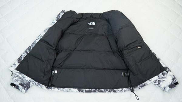The North Face Splicing White And Snow Mountain - Image 3
