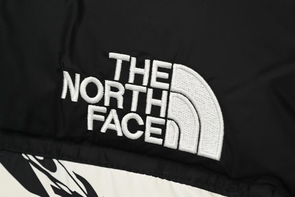 The North Face Splicing White And White Zebra - Image 5