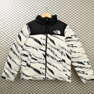 The North Face Splicing White And White Zebra