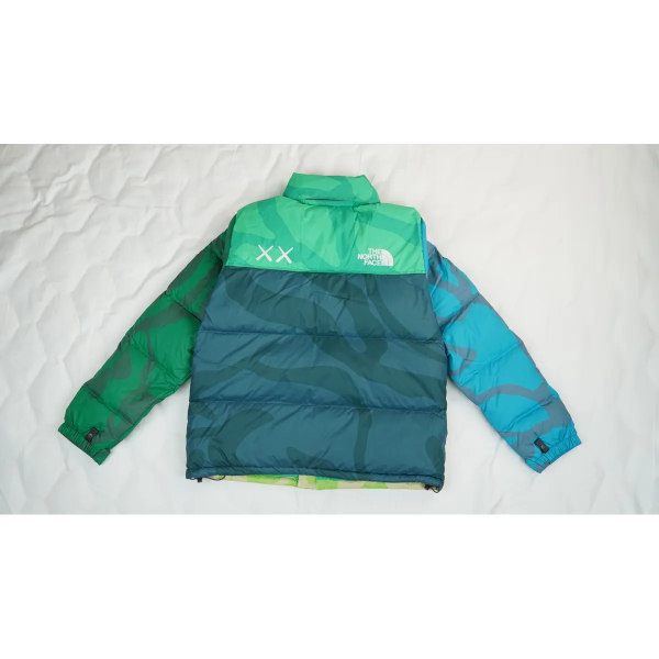 The North Face Splicing White And XX Green Down Jacket - Image 2