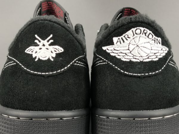 Travis Scott X Air Jordan 1 Low  OG ＂Black/Phantom＂ - Image 7