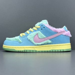 Verdy x Nike Dunk SB