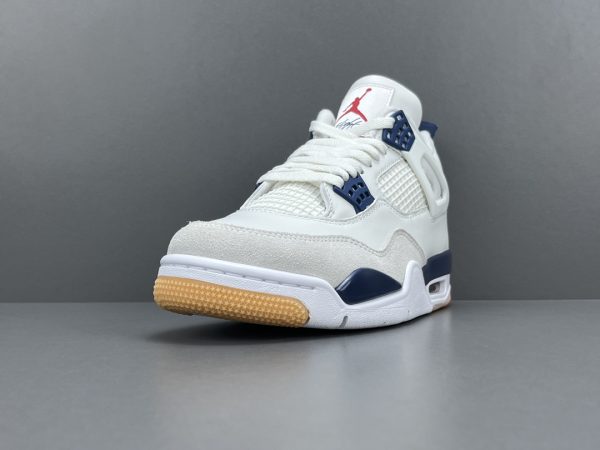 Nike SB x Jordan Air Jordan 4 “Sapphire” - Image 3
