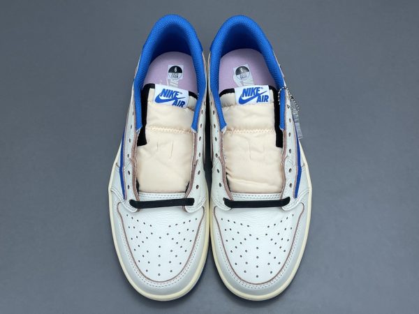 Travis Scott x Jordan Air Jordan 1 Low OG - Image 4