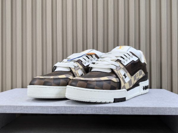 Trainer - Image 3