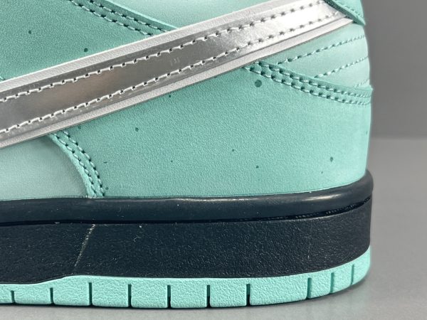 Concepts x NK SB Dunk Low - Image 14