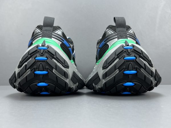 10XL - Image 10
