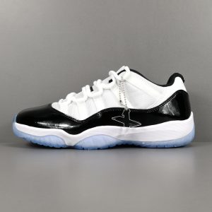 Air Jordan 11 Retro Low Concord
