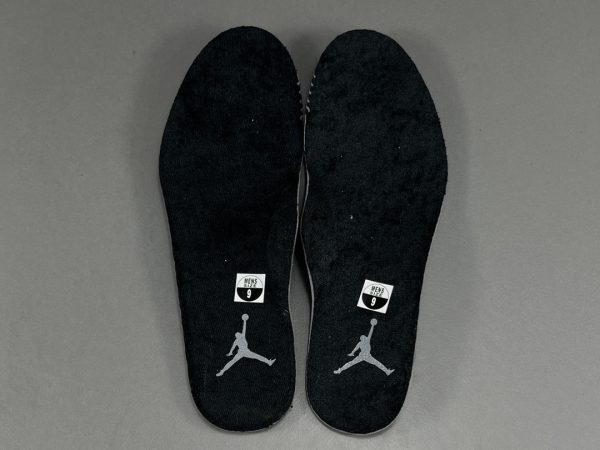 Air Jordan 11 retro cap and gown - Image 15