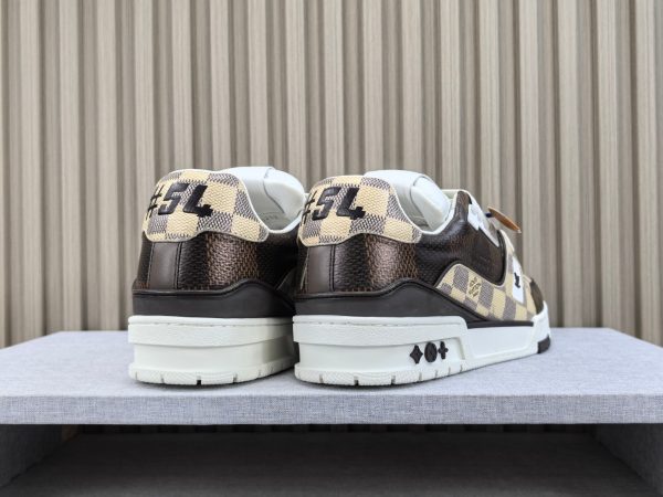 Trainer - Image 5