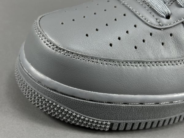 Off-White x Nike  Air Force 1  Low ＂Grey＂ - Image 10