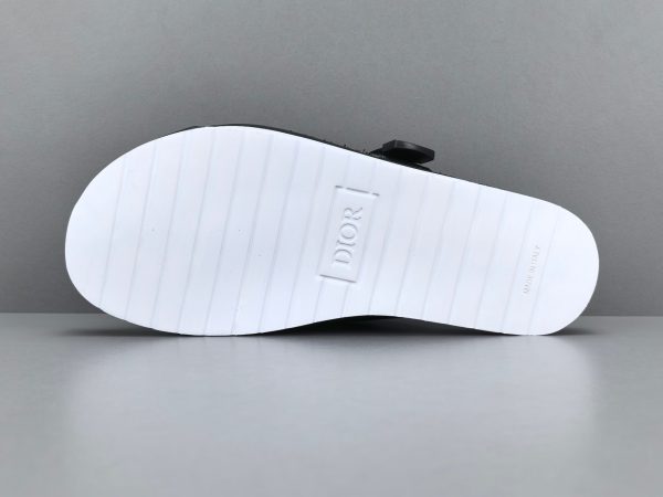 Alpha Oblique - Image 8