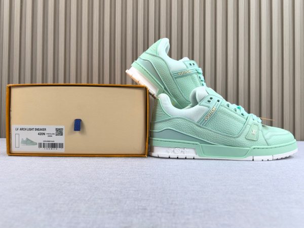 Trainer - Image 12