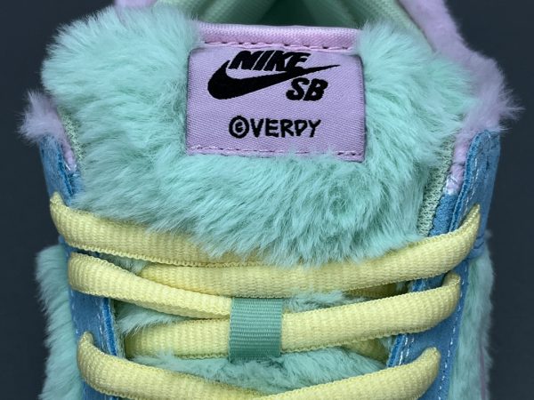 Verdy x Nike Dunk SB - Image 9