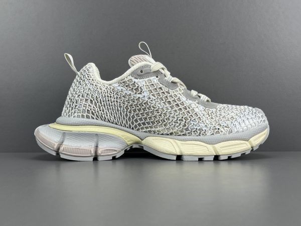 3XL - Image 6
