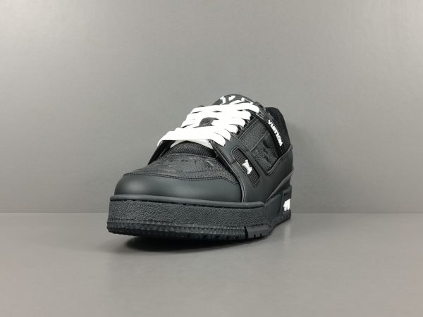 Trainer - Image 3
