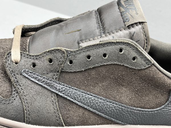 Travis Scott x Jordan Air Jordan 1 Low OG “Velvet Brown” - Image 12