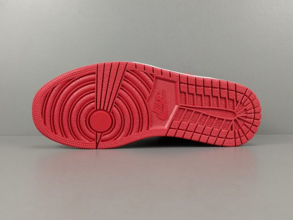 Air Jordan 1  Retro Chicago（2015） - Image 8