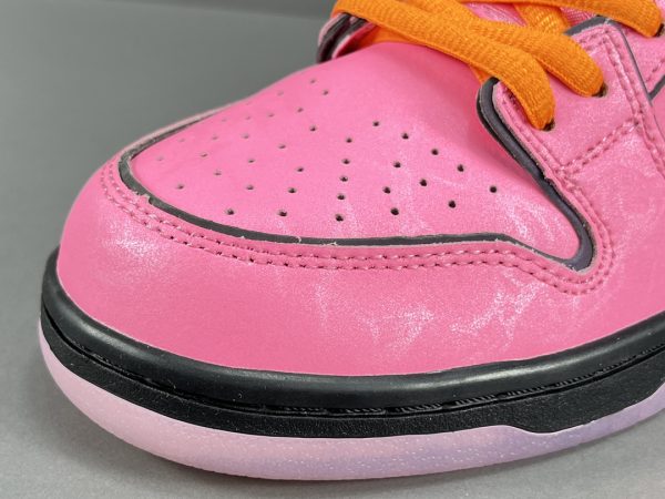 The Powerpuff Girls  x Nike DUNK SB Low - Image 9