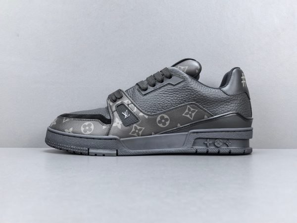 Trainer
